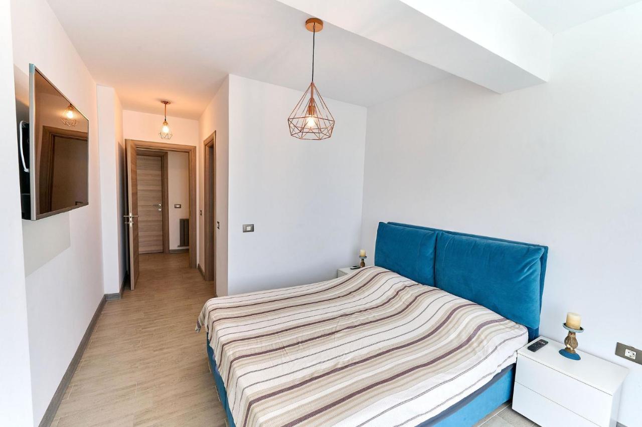 Blue Shell Apartment- & Pool * Mamaia